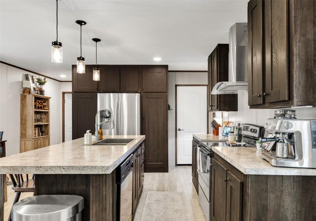 3133 Henderson Road, Navasota, TX 77868