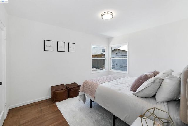 945 62Nd St, Oakland, CA 94608