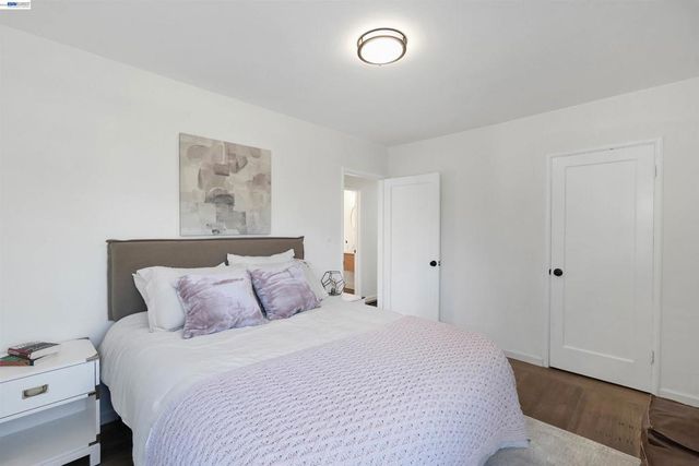 945 62Nd St, Oakland, CA 94608