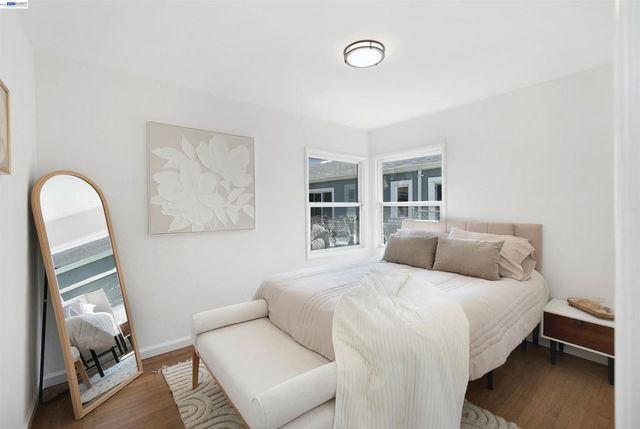 945 62Nd St, Oakland, CA 94608