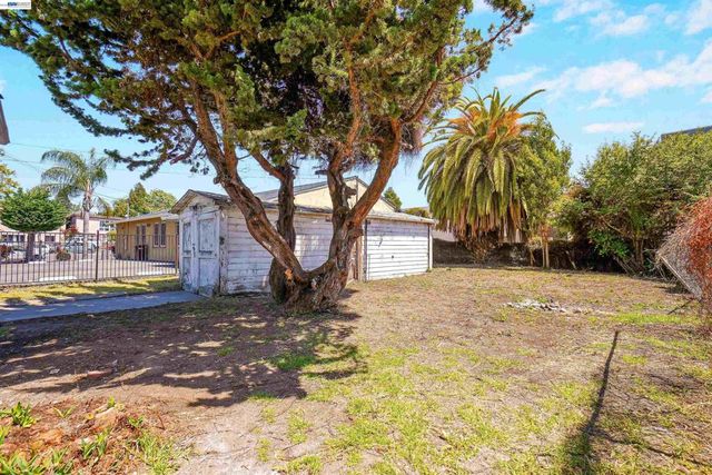 945 62Nd St, Oakland, CA 94608