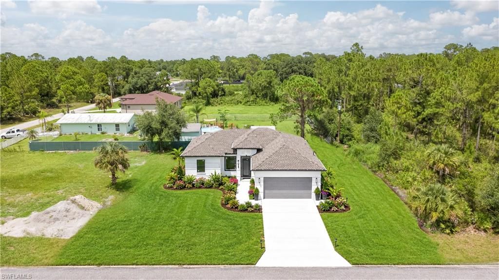 504 W 11th ST, LEHIGH ACRES, FL 33972 — photo 2