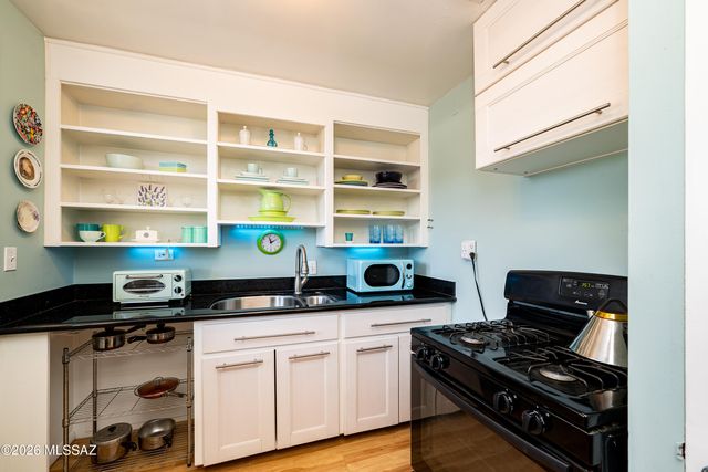 3009 E 17th Street, Tucson, AZ 85716
