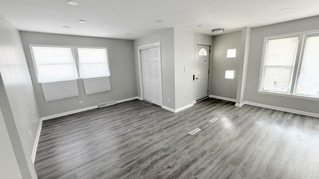 1332 Mackinaw Avenue, Calumet City, IL 60409