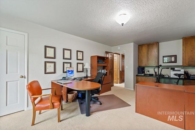 818 Winther Blvd, Nampa, ID 83651