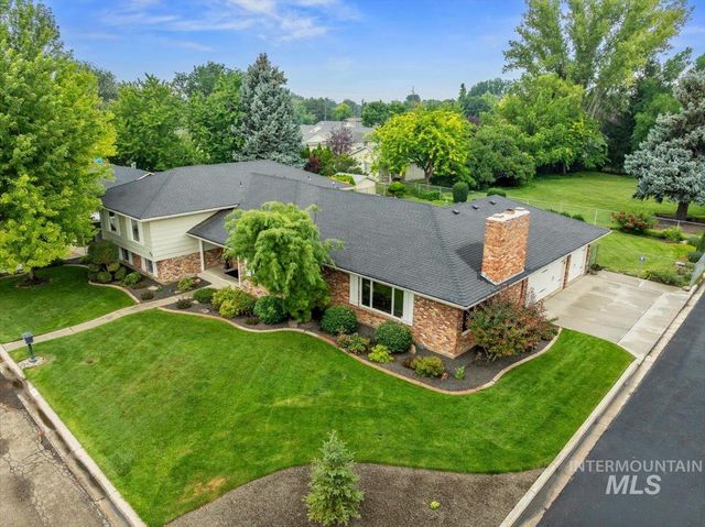 818 Winther Blvd, Nampa, ID 83651