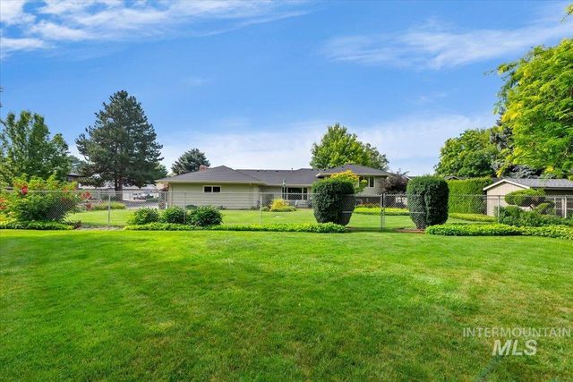 818 Winther Blvd, Nampa, ID 83651