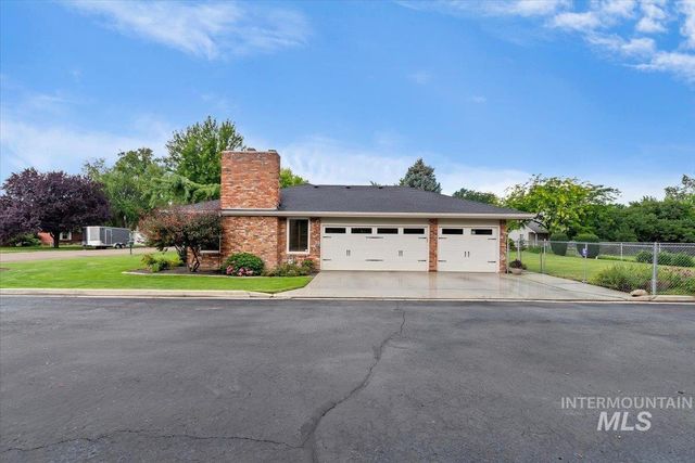 818 Winther Blvd, Nampa, ID 83651