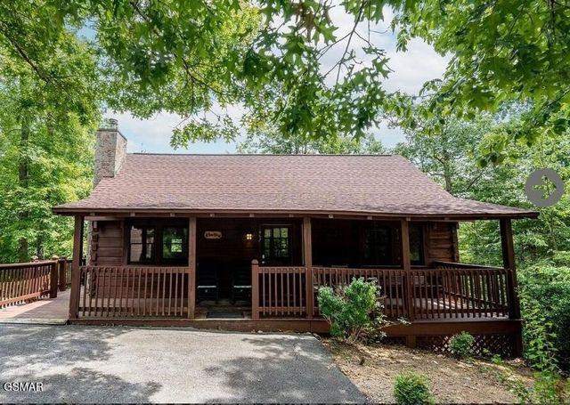 667 Kings Hills Boulevard, Pigeon Forge, TN 37863