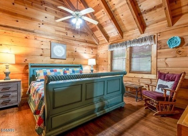 667 Kings Hills Boulevard, Pigeon Forge, TN 37863