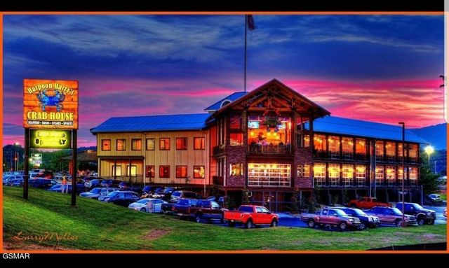 667 Kings Hills Boulevard, Pigeon Forge, TN 37863