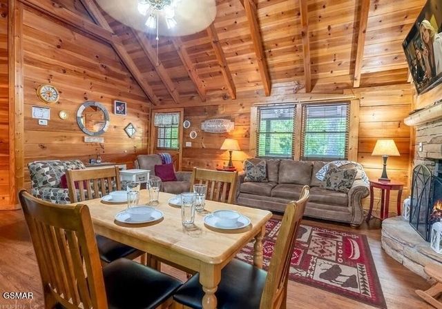 667 Kings Hills Boulevard, Pigeon Forge, TN 37863
