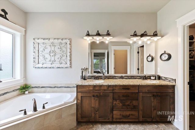 22776 Big Loon Way, Caldwell, ID 83607