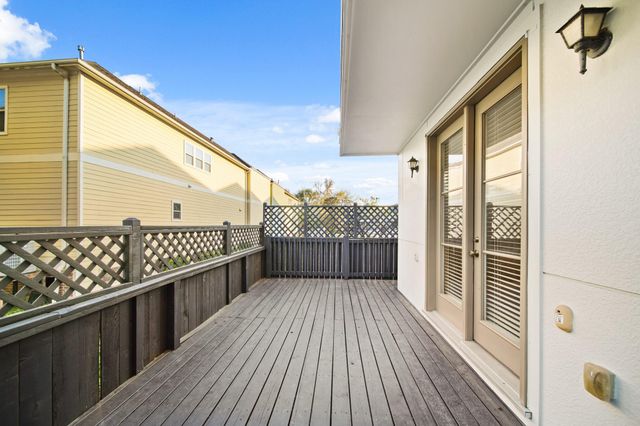 1250 W 23rd Street, Houston, TX 77008