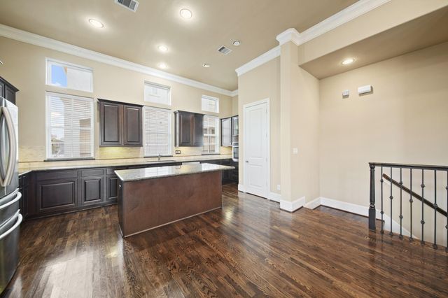 1250 W 23rd Street, Houston, TX 77008