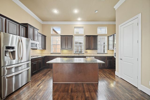 1250 W 23rd Street, Houston, TX 77008