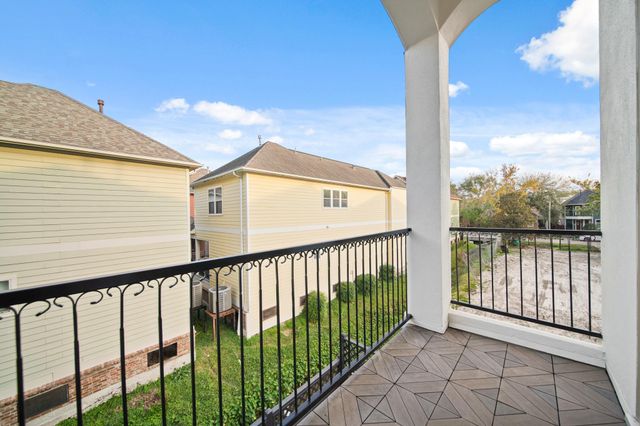 1250 W 23rd Street, Houston, TX 77008