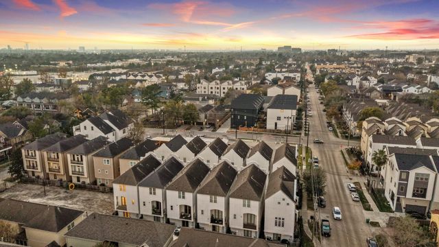 1250 W 23rd Street, Houston, TX 77008