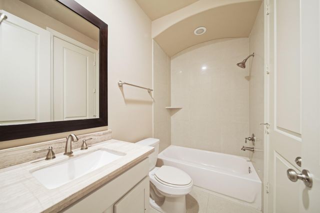 1250 W 23rd Street, Houston, TX 77008