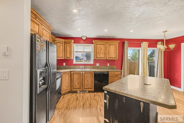 615 S 3 E, St Anthony, ID 83445