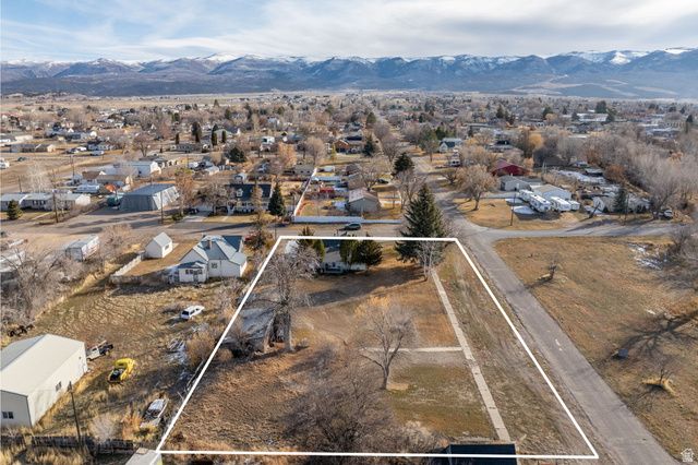 217 N 400 W, Mt Pleasant, UT 84647
