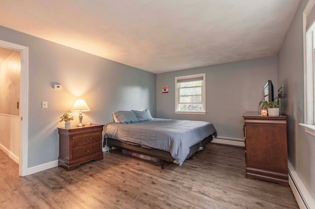 13 Old Powder House Rd, Lakeville, MA 02347