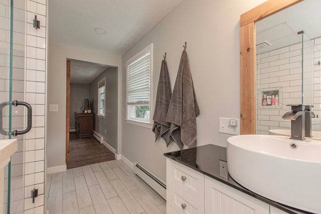 13 Old Powder House Rd, Lakeville, MA 02347