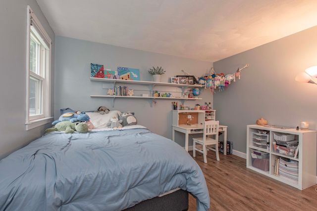 13 Old Powder House Rd, Lakeville, MA 02347
