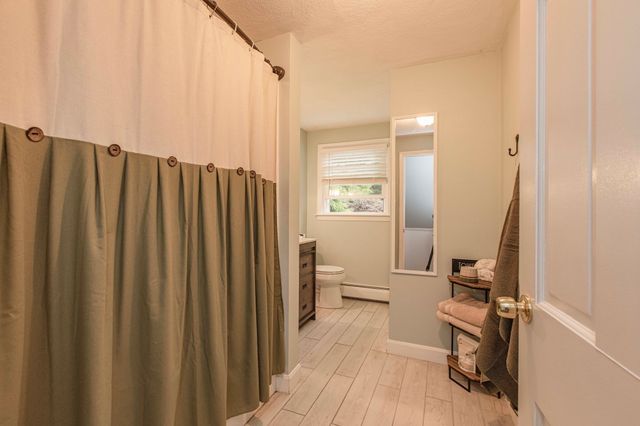 13 Old Powder House Rd, Lakeville, MA 02347