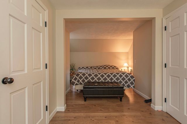 13 Old Powder House Rd, Lakeville, MA 02347
