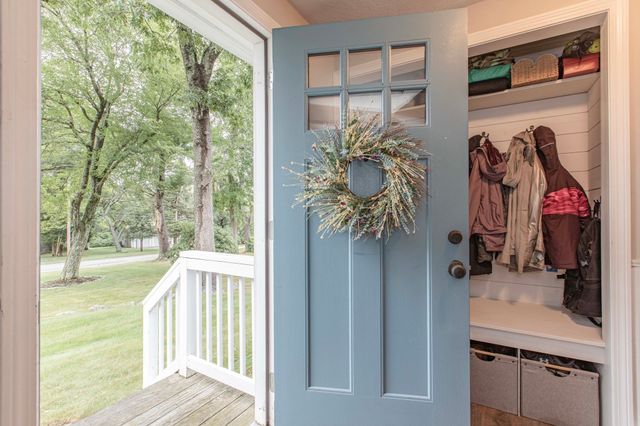 13 Old Powder House Rd, Lakeville, MA 02347