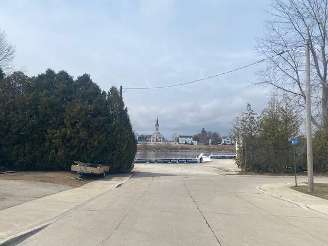 1820 East STREET, Two Rivers, WI 54241