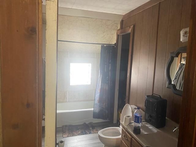 1820 East STREET, Two Rivers, WI 54241