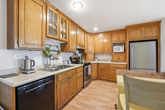 4100 S Coventry Drive, Independence, MO 64055