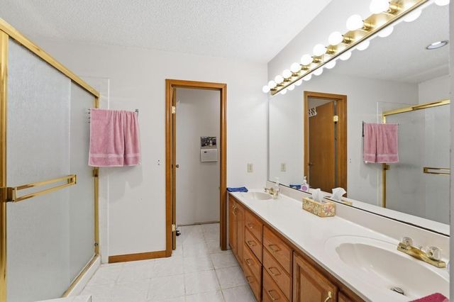 4100 S Coventry Drive, Independence, MO 64055