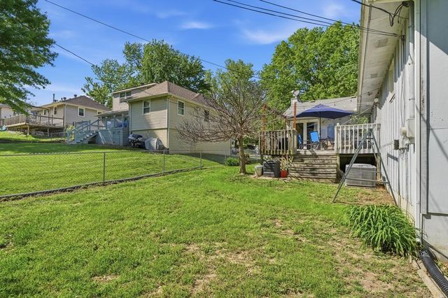 4100 S Coventry Drive, Independence, MO 64055