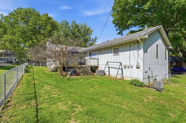 4100 S Coventry Drive, Independence, MO 64055