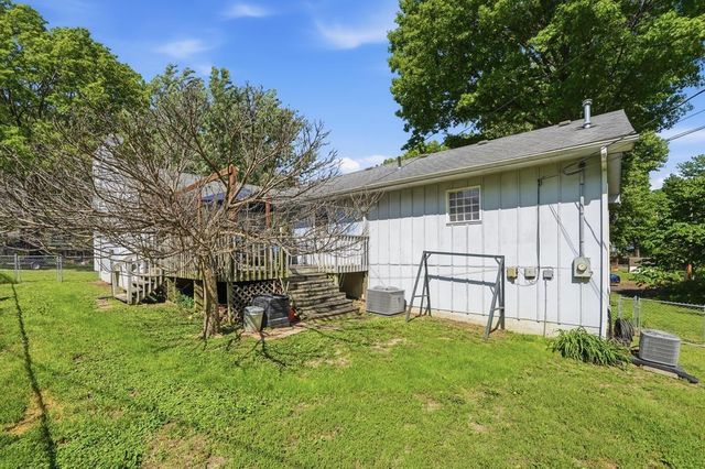 4100 S Coventry Drive, Independence, MO 64055