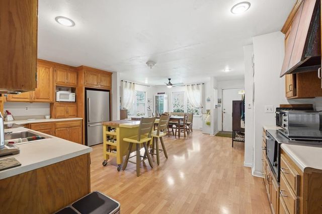 4100 S Coventry Drive, Independence, MO 64055