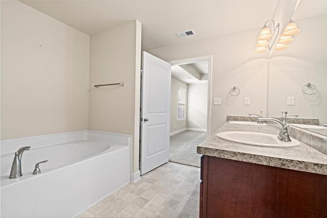 6743 JESSIE HOYT DR, Olive Branch, MS 38654