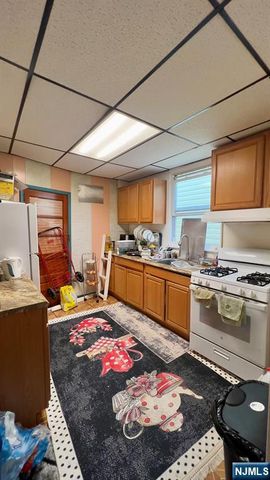 3310 John F Kennedy Boulevard, Jersey City, NJ 07307