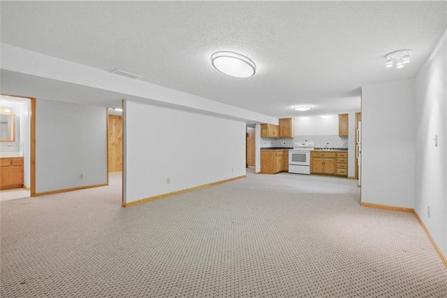 303 W Dauxville Drive, Richmond, MO 64085