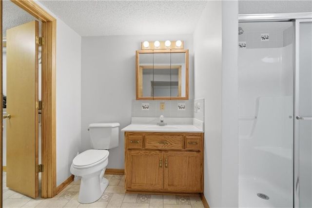 303 W Dauxville Drive, Richmond, MO 64085