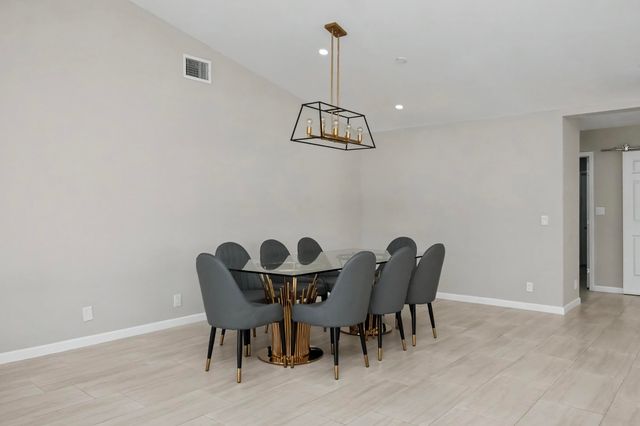 21460 LAGUNA Drive, Boca Raton, FL 33433