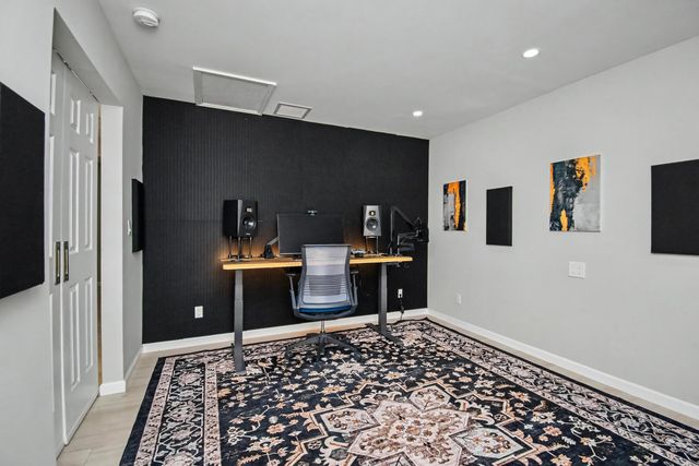 21460 LAGUNA Drive, Boca Raton, FL 33433