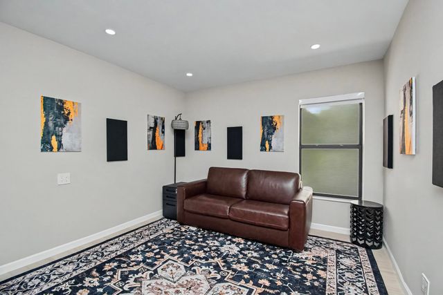 21460 LAGUNA Drive, Boca Raton, FL 33433