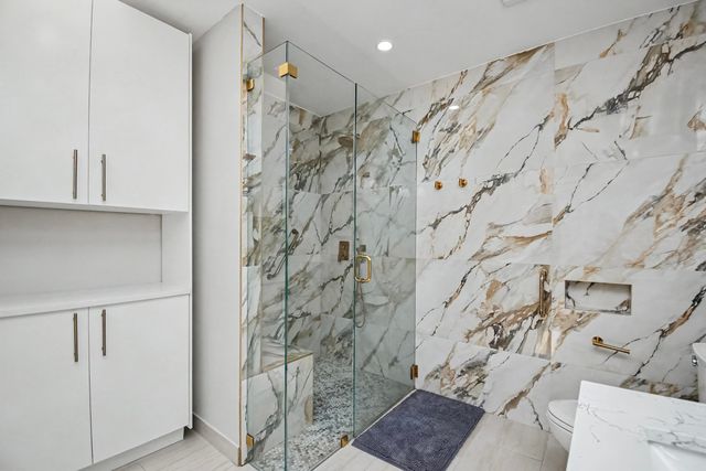 21460 LAGUNA Drive, Boca Raton, FL 33433