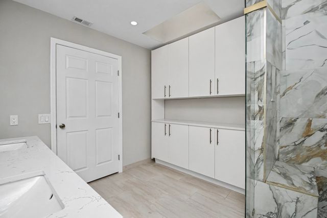 21460 LAGUNA Drive, Boca Raton, FL 33433