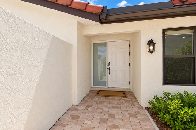 21460 LAGUNA Drive, Boca Raton, FL 33433