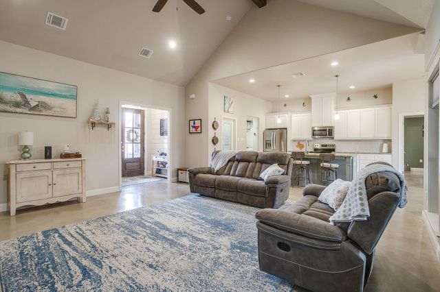 111 TREYS Way, Godley, TX 76044